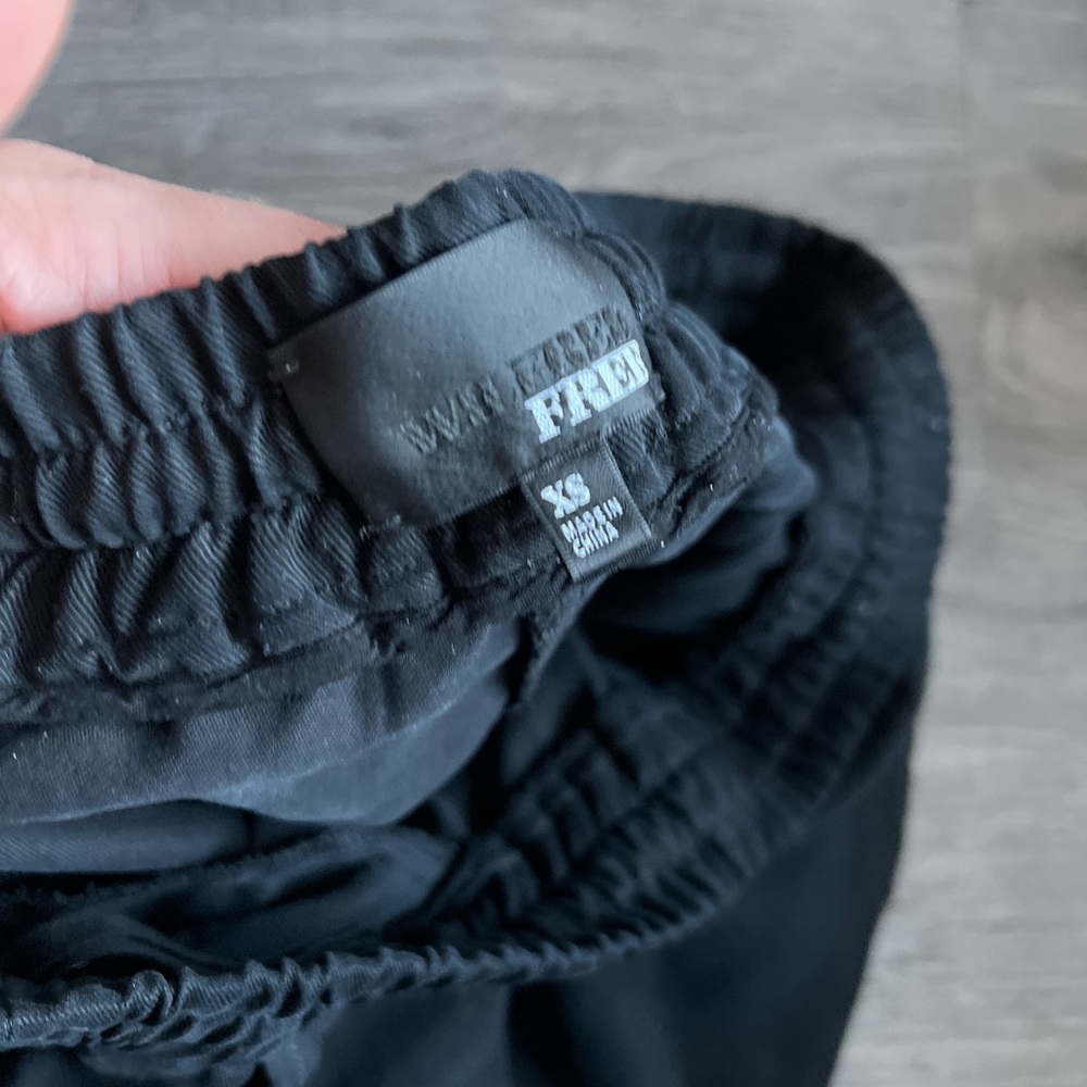 Wilfred free black joggers | size XS | excellent pre loved condition - Picture 2 of 3